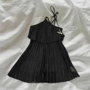 Missguided + Black Pleated Women’s Dress